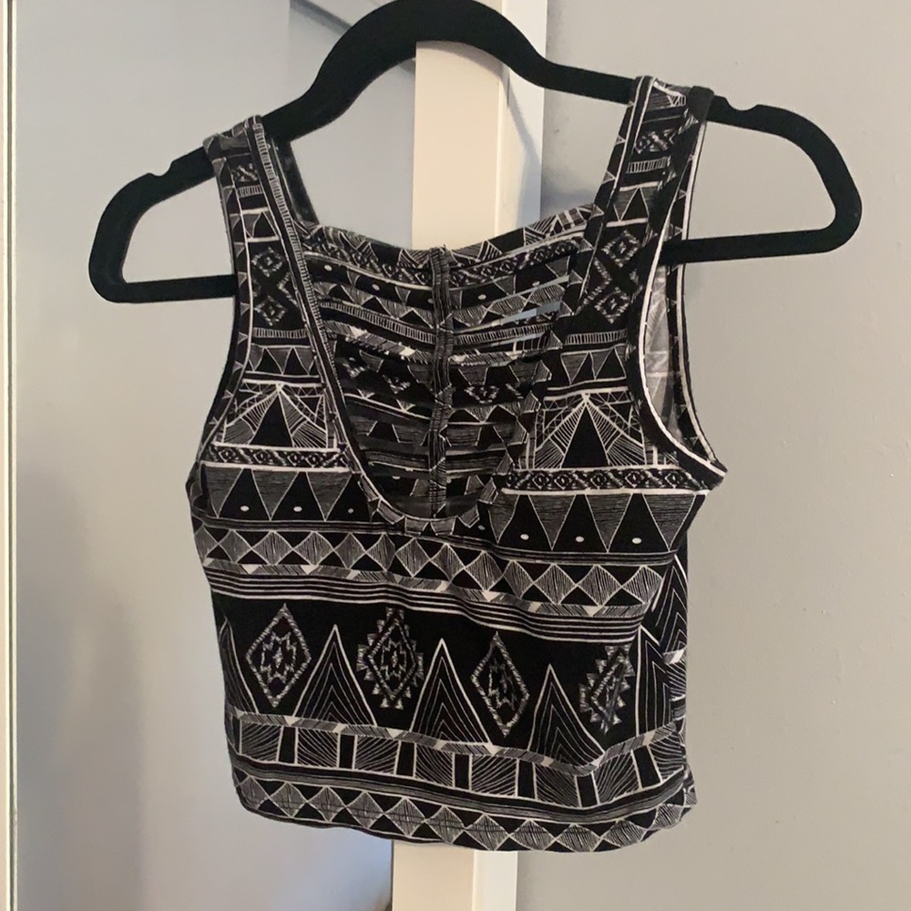 Aztec Pattern Crop Top - Picture 2 of 3